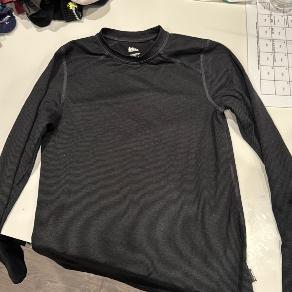 Kids brand new REI thermal underwear crew shirt.